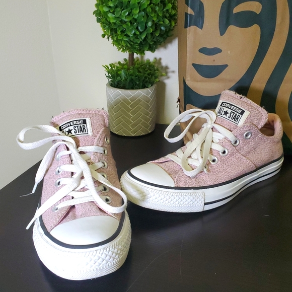 Converse Shoes - Pink Converse